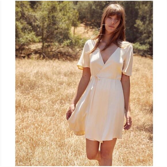 Christy Dawn Anya Short Sleeve Textured Wrap Dress Cream Beige Size XS